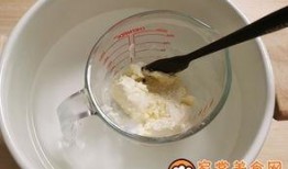 芝士奶盖爆料怎么做的视频,轻松学会在家自制香浓奶盖